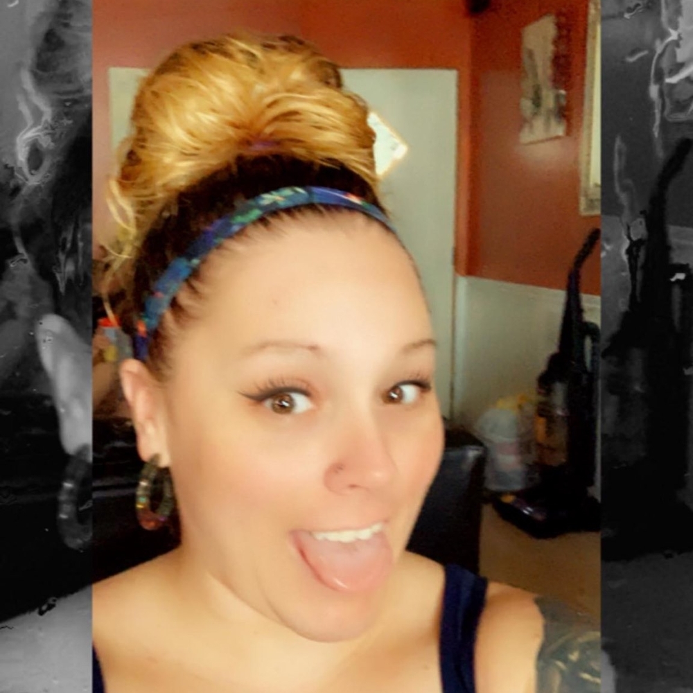Meet your Posher, Ronni